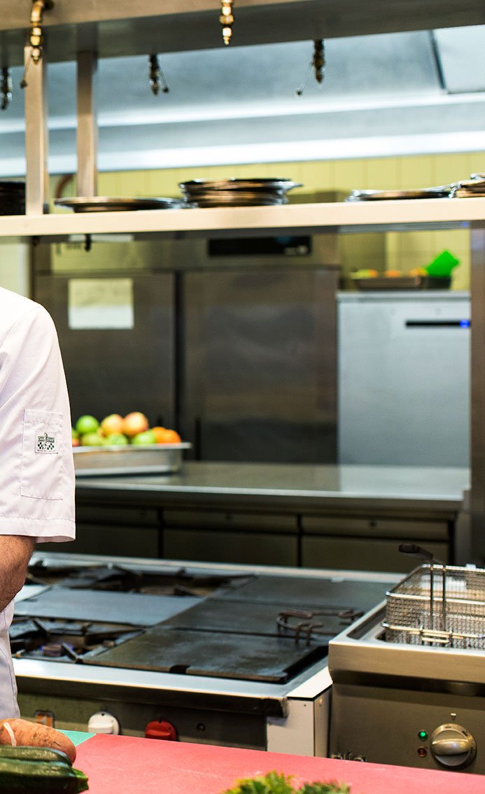 EH---ORANJE-HOTEL-LEEUWARDEN---BRASSERIE-ORANJE---CHEF---1.jpg