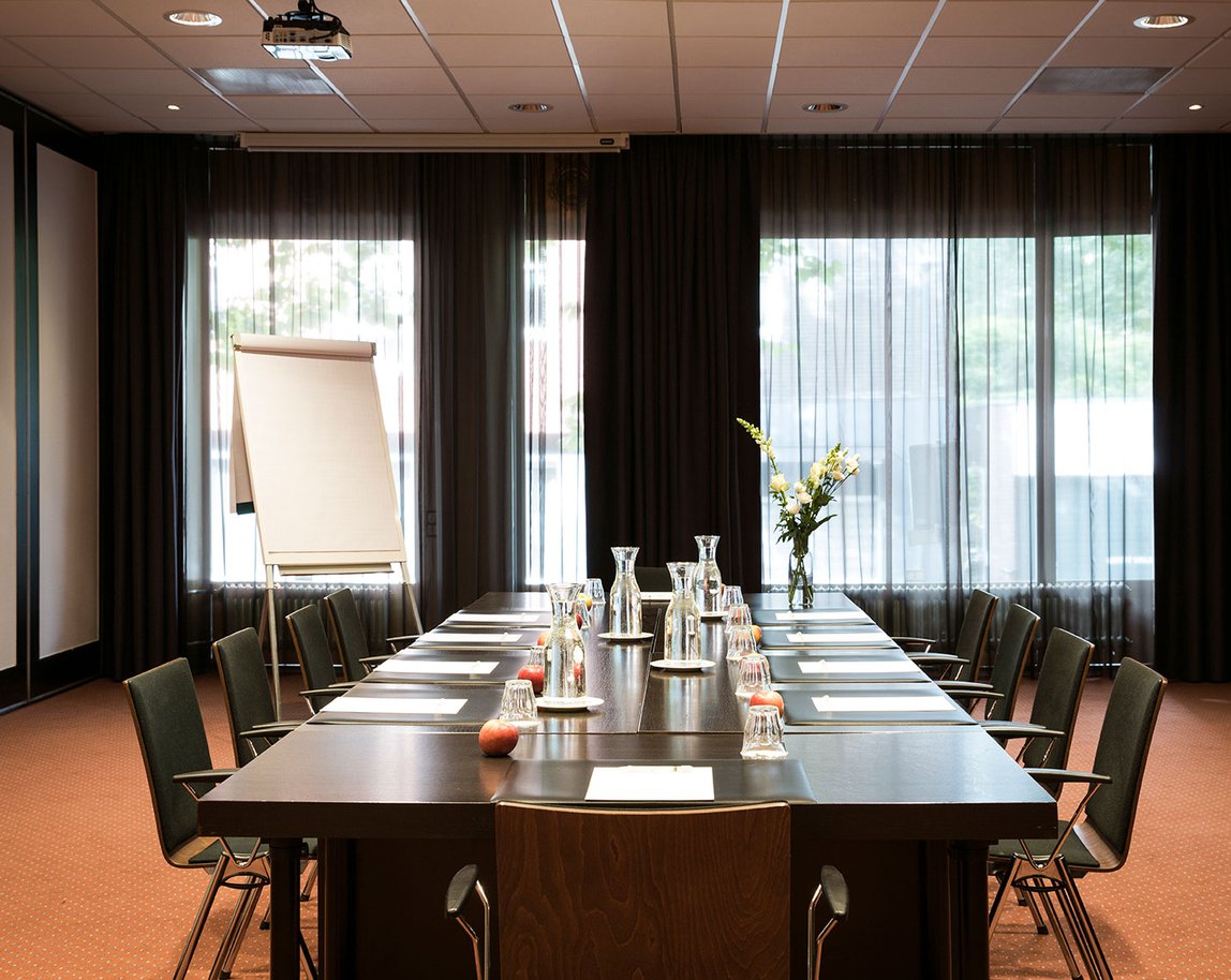 EH---ORANJE-HOTEL-LEEUWARDEN---MEETING---3.jpg