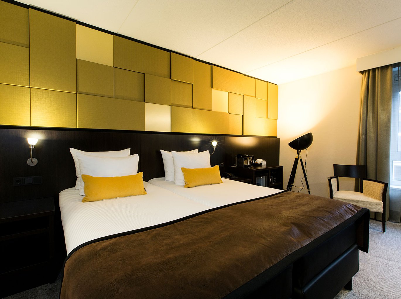 EH---ORANJE-HOTEL-LEEUWARDEN---STANDAARD-TWIN---1.jpg